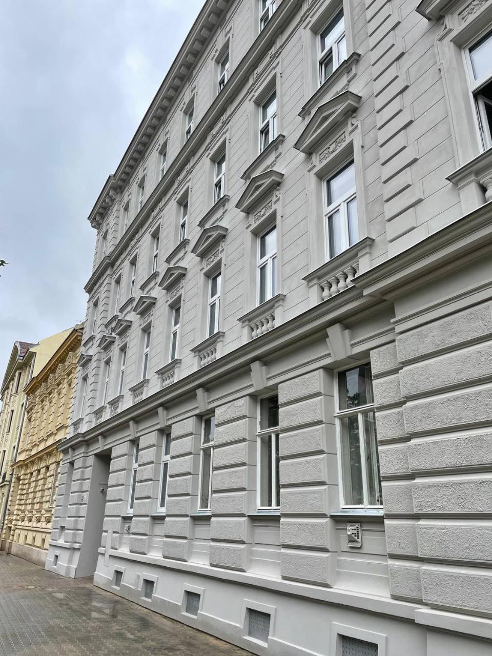 Apartment With Parking In The Center - 500M From Hlavni Nadrazi Brno Eksteriør billede